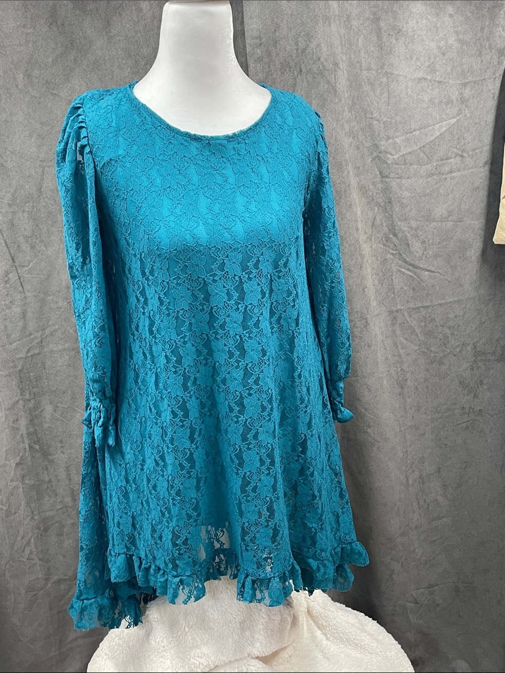 Origami-Teal Lace Midi Dress with Ruffle Hem
